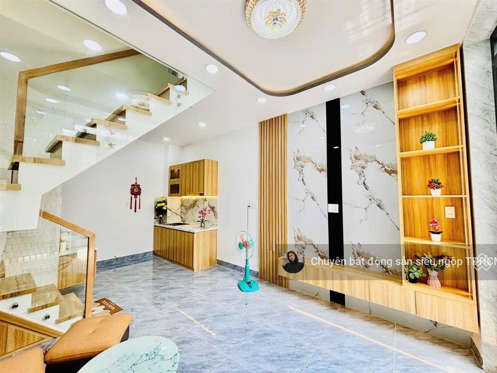 Bán nhà 4m x 7.5m quận 6 gần chợ phú lâm 2pn 2wc  giá chỉ 3,750 tỷ còn tl.nhà hoàn công đầy đủ