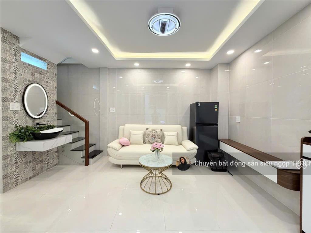 Sau lưng căn mặt tiền cô giang, phường 2, phú nhuận nhà đẹp 2 tầng full nội thất ngang 6m 5.8tỷ tl