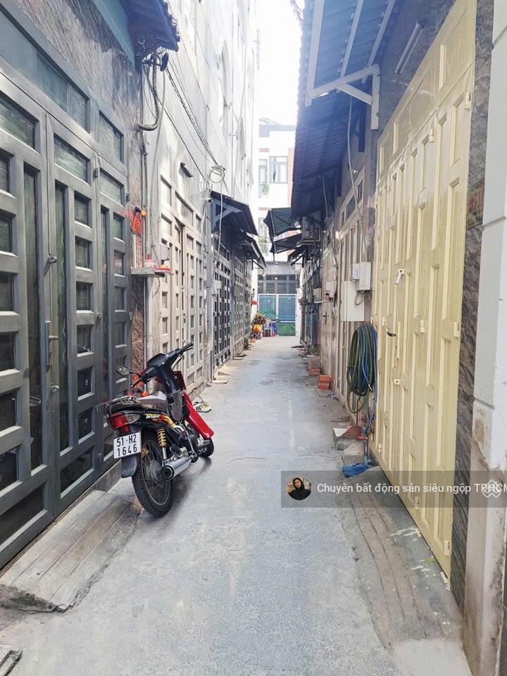 Hàng hiếm tài chính nhỏ  chỉ 1.55 tỷ có ngay nhà hương lộ 216m2 (4x4m) 4 tầng đúc ở ngay,đường 8m