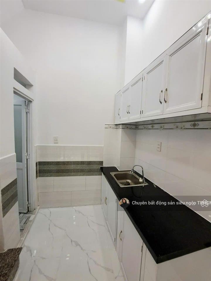Hàng hiếm tài chính nhỏ  chỉ 1.55 tỷ có ngay nhà hương lộ 216m2 (4x4m) 4 tầng đúc ở ngay,đường 8m