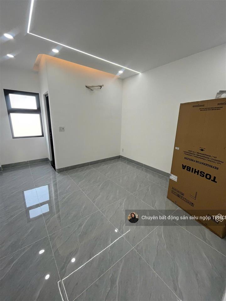 Bán nhà chính chủ bình hưng hòa b, q. bình tân, 1 trệt lửng 3 lầu, tặng full nội thất cao cấp