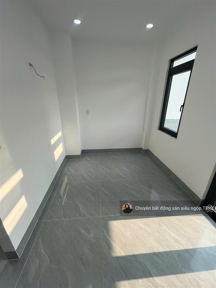 Bán nhà chính chủ bình hưng hòa b, q. bình tân, 1 trệt lửng 3 lầu, tặng full nội thất cao cấp