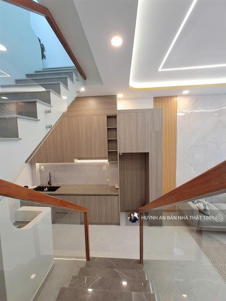 Hẻm xe tải tránh  nhà siêu đẹp  2 pn  full nội thất  chỉ 4.95 tỷ tl ,bình hưng hòa , bình tân