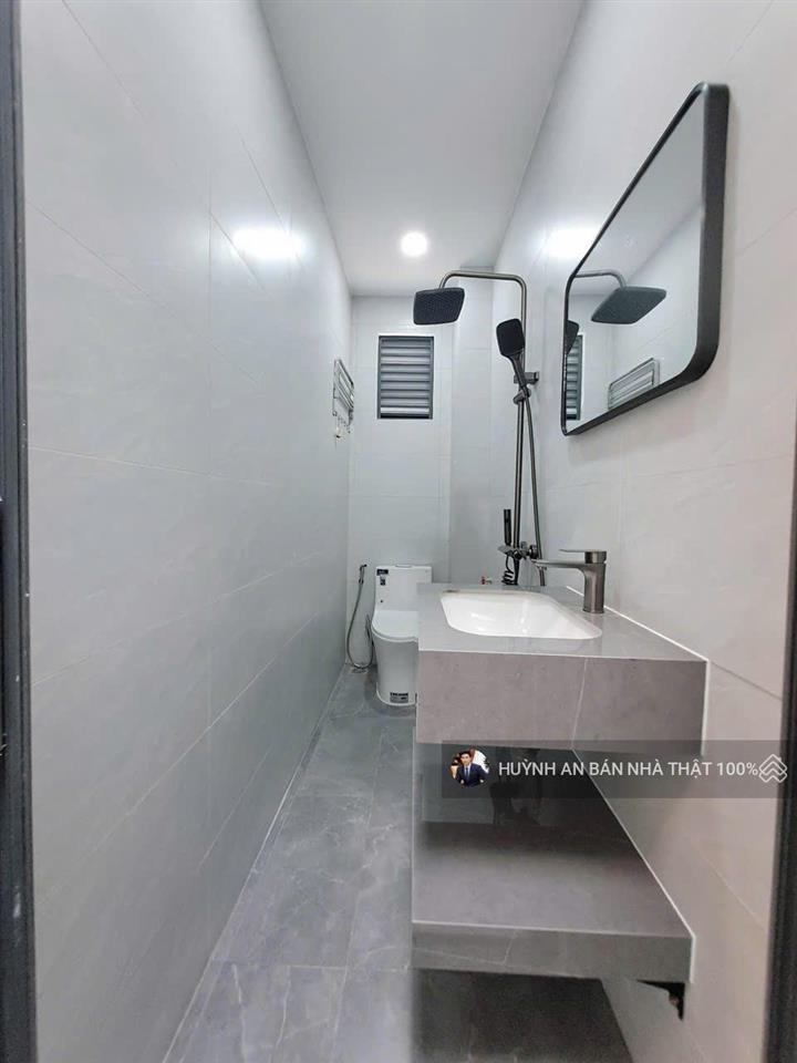 Hẻm xe tải tránh  nhà siêu đẹp  2 pn  full nội thất  chỉ 4.95 tỷ tl ,bình hưng hòa , bình tân