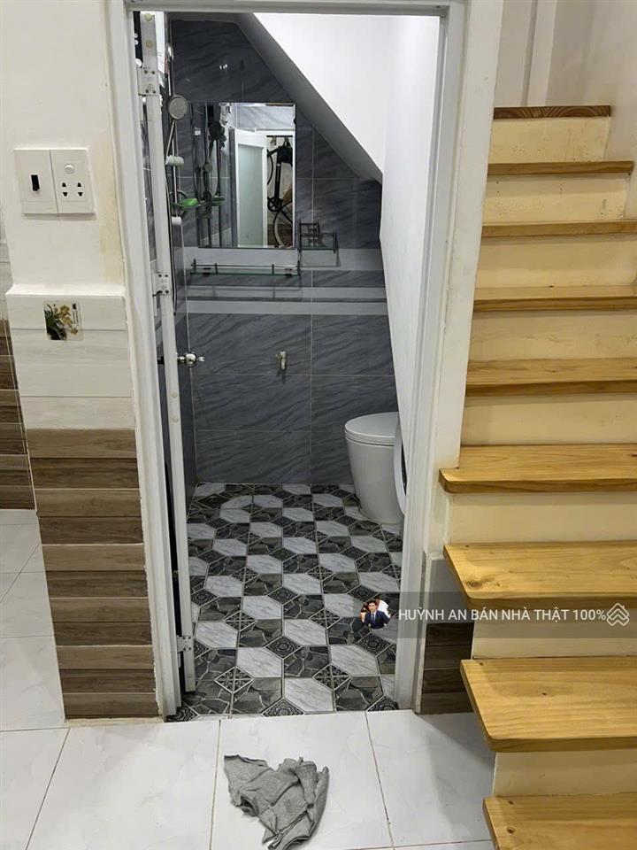 Nhà cmt8phường 15 quận 1017m21 trệt 1 lầuđẹp ở ngay  chỉ 1 tỷ 850.duy nhất 1 cănnhà siêu đẹp