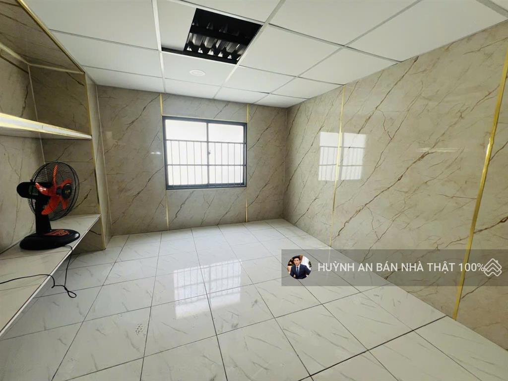 Chỉ 2.99 tỷ sở hửu nhà phố quận 142m2 sd,sổ hồng riêng, đ trần quang khải tân định, 3 tầng 2pn,3wc