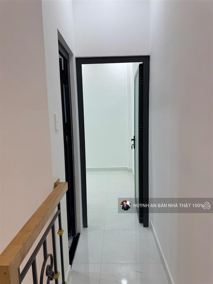 Chính chủ cần bàn nhà hẻm 8m. cách 70m ra hương lộ 2 , bình trị đông.dt 33m2 giá 4 tỷ 020 tr , shr
