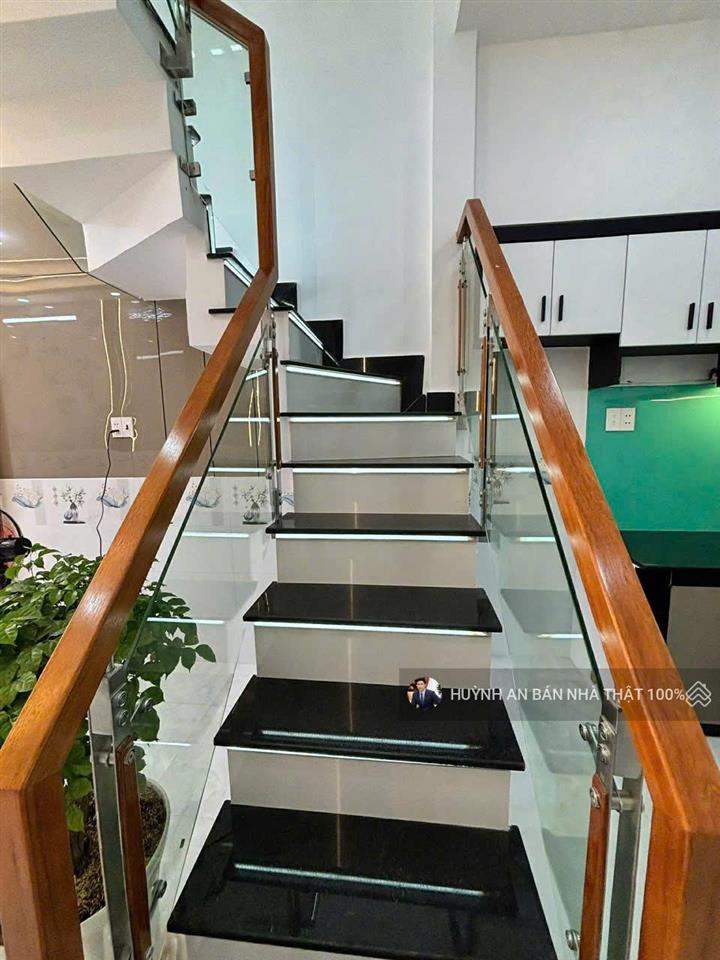 Lê văn quới nhà đẹp hẻm 6m  51m2  2 tầng  3pn  giá chỉ 5.35 tỷ tl  dọn vào ở ngay  p lý chuẩn