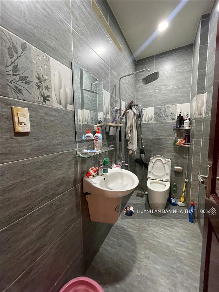 Chính chủ gửi bán nhà liền kề kđt mỹ gia nha trang giá 12 tỷ .nằm tại khu 4 ,sử dụng riêng ,btct