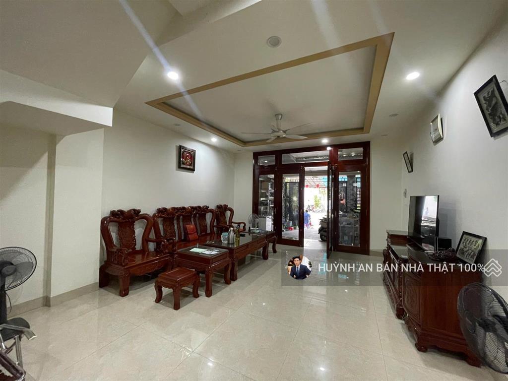 Chính chủ gửi bán nhà liền kề kđt mỹ gia nha trang giá 12 tỷ .nằm tại khu 4 ,sử dụng riêng ,btct
