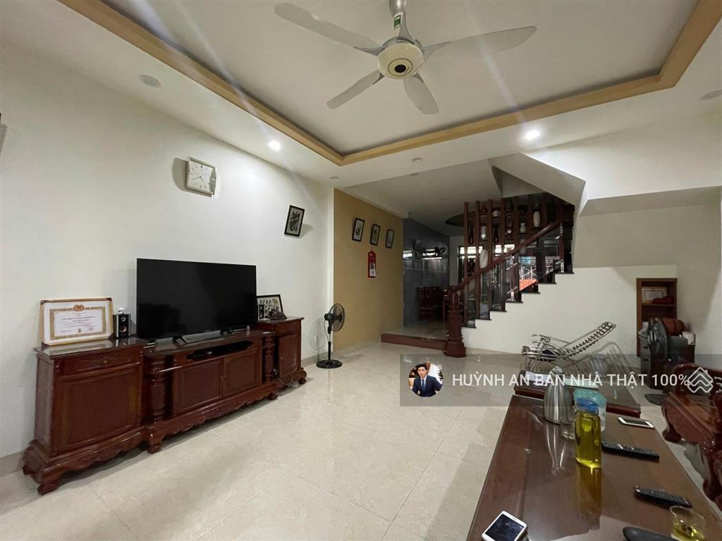 Chính chủ gửi bán nhà liền kề kđt mỹ gia nha trang giá 12 tỷ .nằm tại khu 4 ,sử dụng riêng ,btct