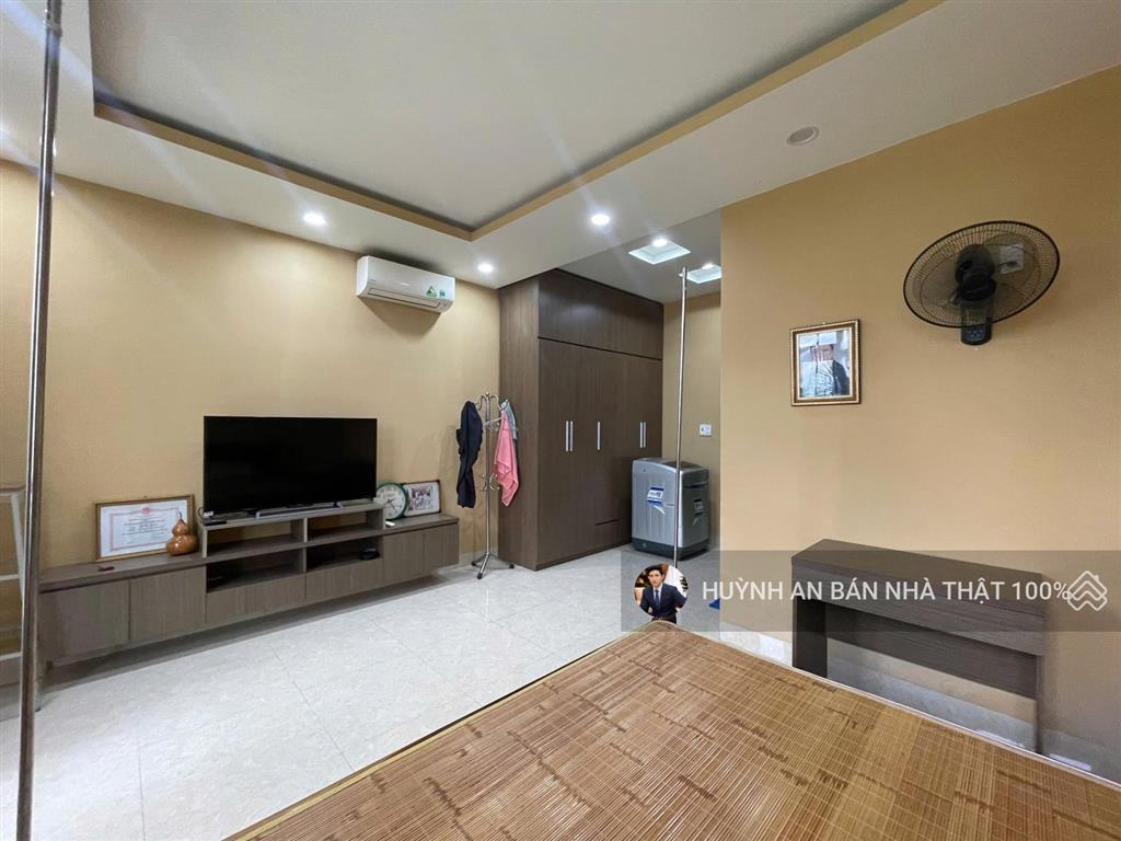 Chính chủ gửi bán nhà liền kề kđt mỹ gia nha trang giá 12 tỷ .nằm tại khu 4 ,sử dụng riêng ,btct