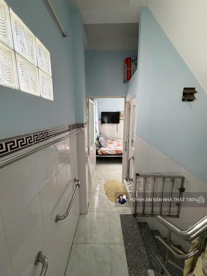Nhà riêng 1/ trương phước phan,gần chợ bình trị đông,lô gốc ,4pn,ô tô đậu trước nhà ,tổng sàn 127m²