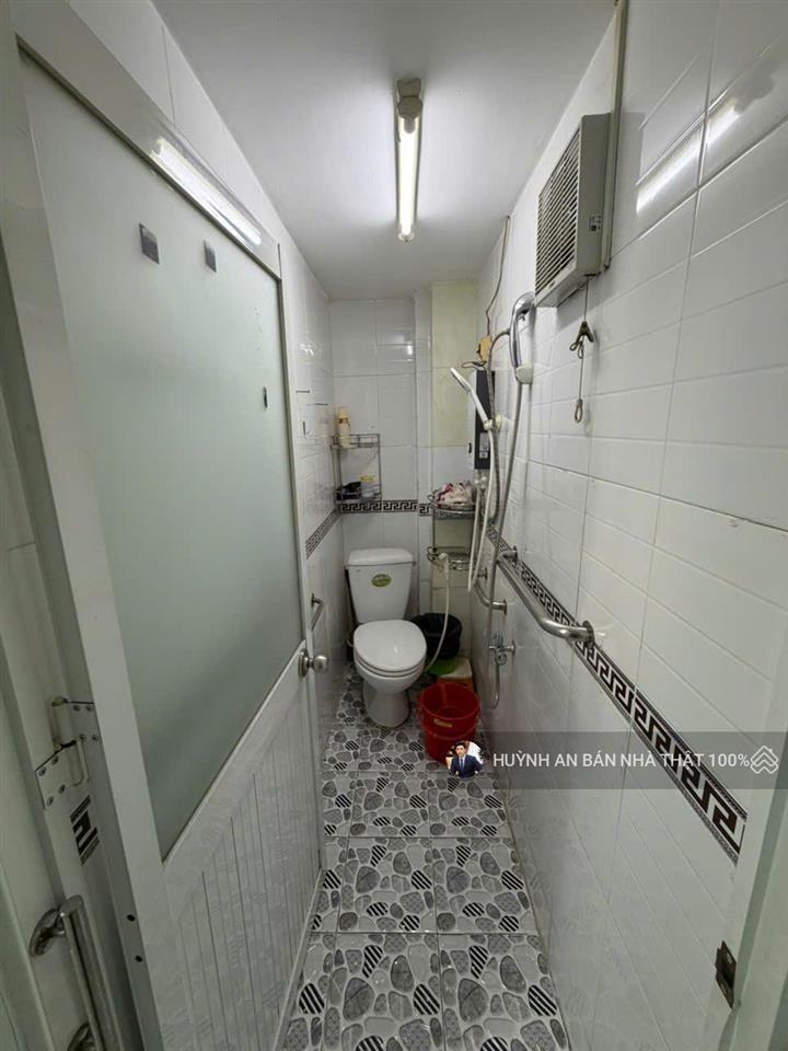 Nhà riêng 1/ trương phước phan,gần chợ bình trị đông,lô gốc ,4pn,ô tô đậu trước nhà ,tổng sàn 127m²