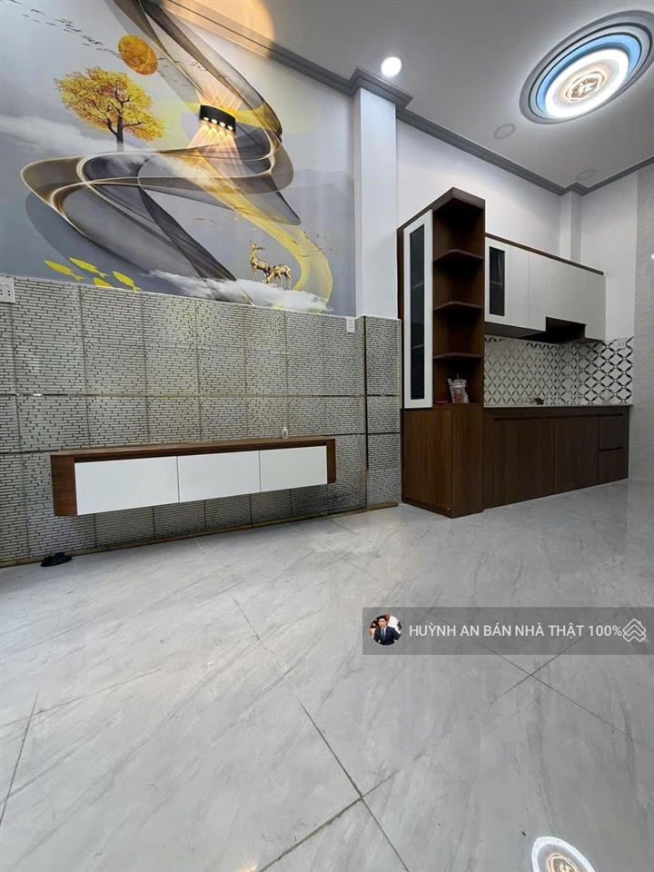 Nhà khu vip khu bình tân,đường chiến lược 1t2l,2pn  (3.3x6m)  3 tầng hẻm 4m  giá chỉ 1.9 tỷ tl.