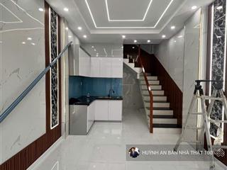 Hạ 100tr còn 2.69 tỷ.nhà mặt tiền bình tân  nhà đẹp 2pn  thông ra tân kỳ tân quý chỉ 2,690 tỷ tl