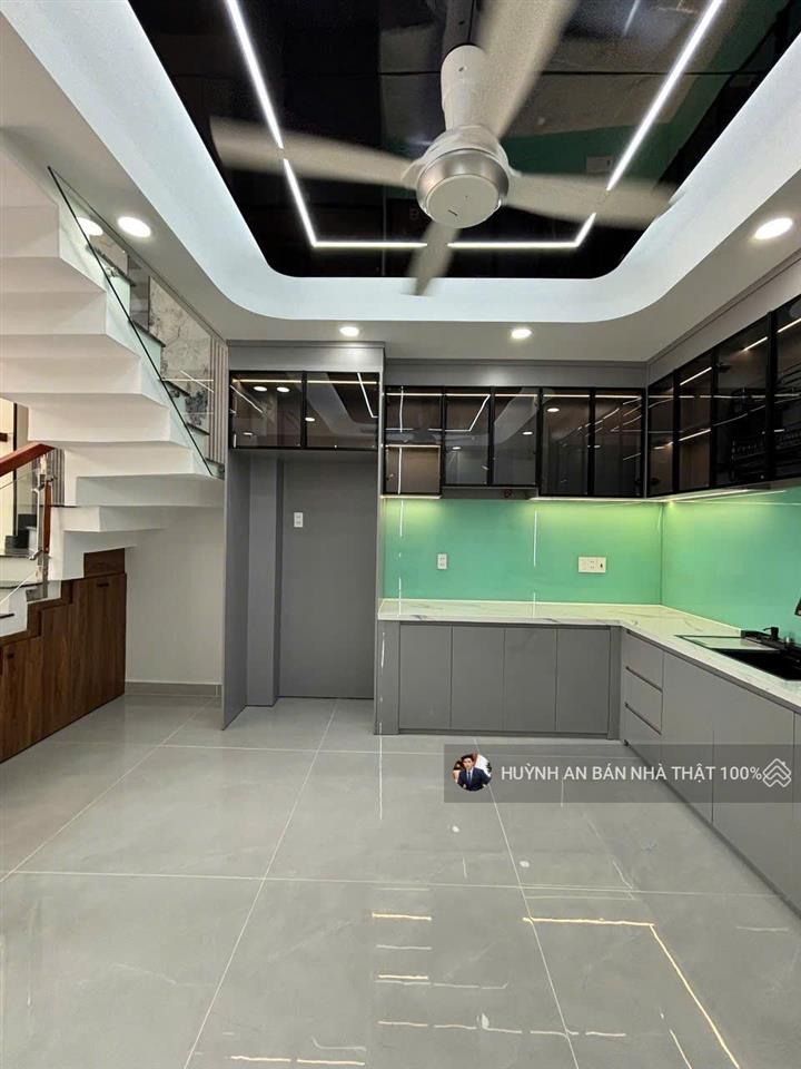 Nhà 50m2 4 tầng 5pn hẻm 7m có lề ô tô ngủ trong nhà 7.6 tỷ khu vip mã lò,bình trị đông,5p ngủ rộng