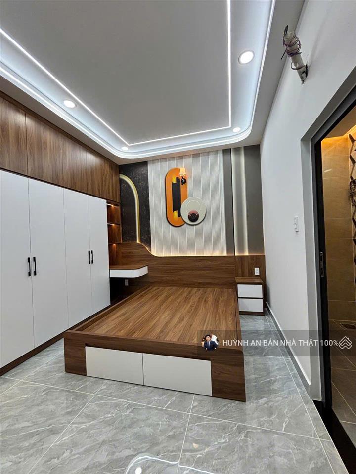 Nhà 50m2 4 tầng 5pn hẻm 7m có lề ô tô ngủ trong nhà 7.6 tỷ khu vip mã lò,bình trị đông,5p ngủ rộng