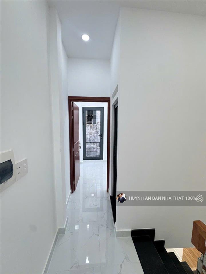Chỉ 3.05 tỷ  sở hữu ngay nhà xây mới 100% dtsd 40m2 ngay trương phươc phan 2pn giá vip khu vực