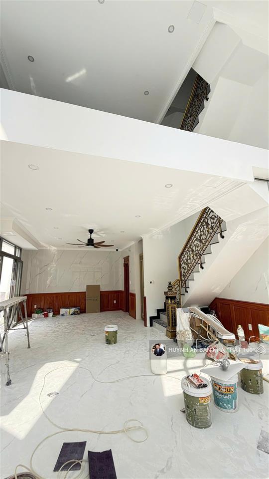 Bán biệt thự 1/ hương lộ 2  64m2 (8 x 8)  5 tầng  5pn  7.8 tỷ tl, ngay lê văn quới ,gần 4 xã