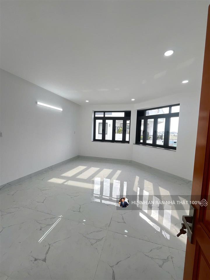 Biệt thự mini khu phân lô cao cấp hương lộ 2  dt khủng  176m2(13 x 13.5m) 5 tầng btct  giá 12 tỷ