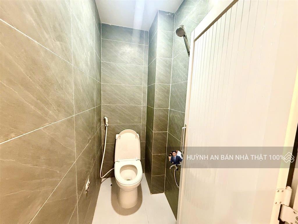 Nhà đẹp trung tâm tân bình giá cực tốt nhà mới ở ngay bùi thế mỹ,phường bảy,giá 2 tỷ 950,kế quận 3