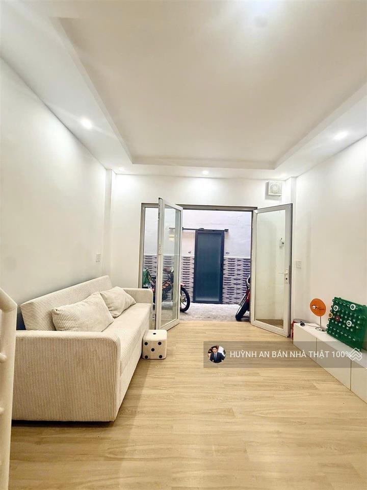 Nhà đẹp trung tâm tân bình giá cực tốt nhà mới ở ngay bùi thế mỹ,phường bảy,giá 2 tỷ 950,kế quận 3
