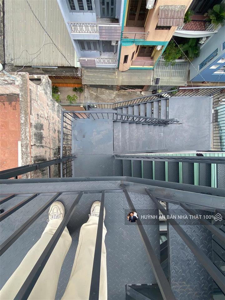 Tòa nhà mới xây mt bình thạnh,đường ngô đức kế ,phường 12.chdv gồm 24 phòng cc giá chỉ 58tr/m2 sàn