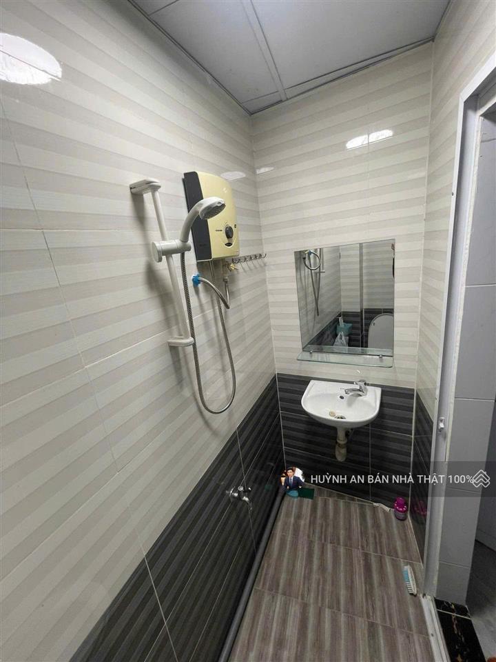 Quận 3 ngộp nh định giá 10t nay chốt giá 7 tỷhxh nguyễn thiện thuật 40m22tầng btct 2pnnở hậu