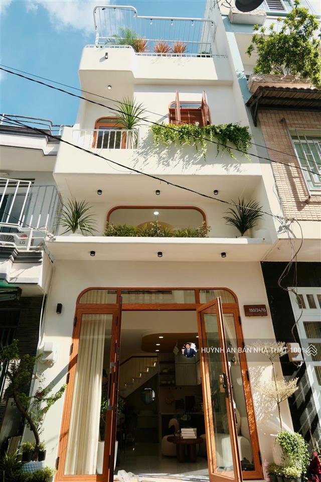 Lên sóng nhà đẹp style wabi sabi sát aeon mall tân phú