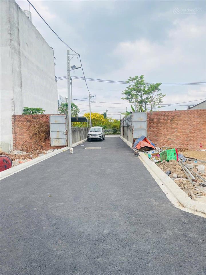 Lô góc 2 mặt tiền đường view kênh hoa vàng cực đẹp và mát mẻ liền kề sông sài gòn .giá từ 4 tỷ 3
