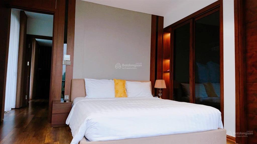 Bán gấp biệt thự 200m² xây dựng 3 tầng view hồ, view rừng thông full nội thất cao cấp