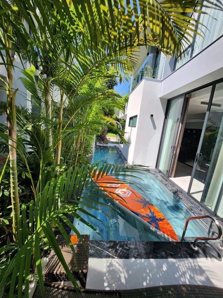 Chính chủ cần bán biệt thự 2 mặt tiền thoáng trước sau, full nội thất hiện đại