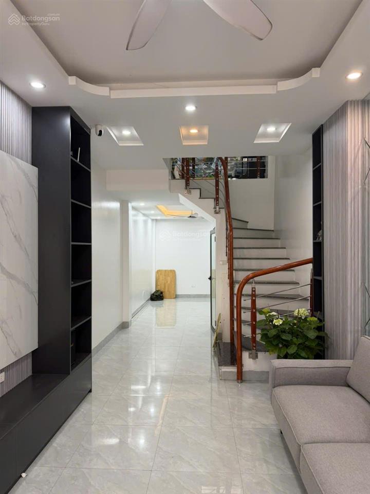 Tôi cần bán nhà 4 tầng, thiết kế 4pn + 1 phòng sinh hoạt chung giá 7,2 tỷ có thương lượng