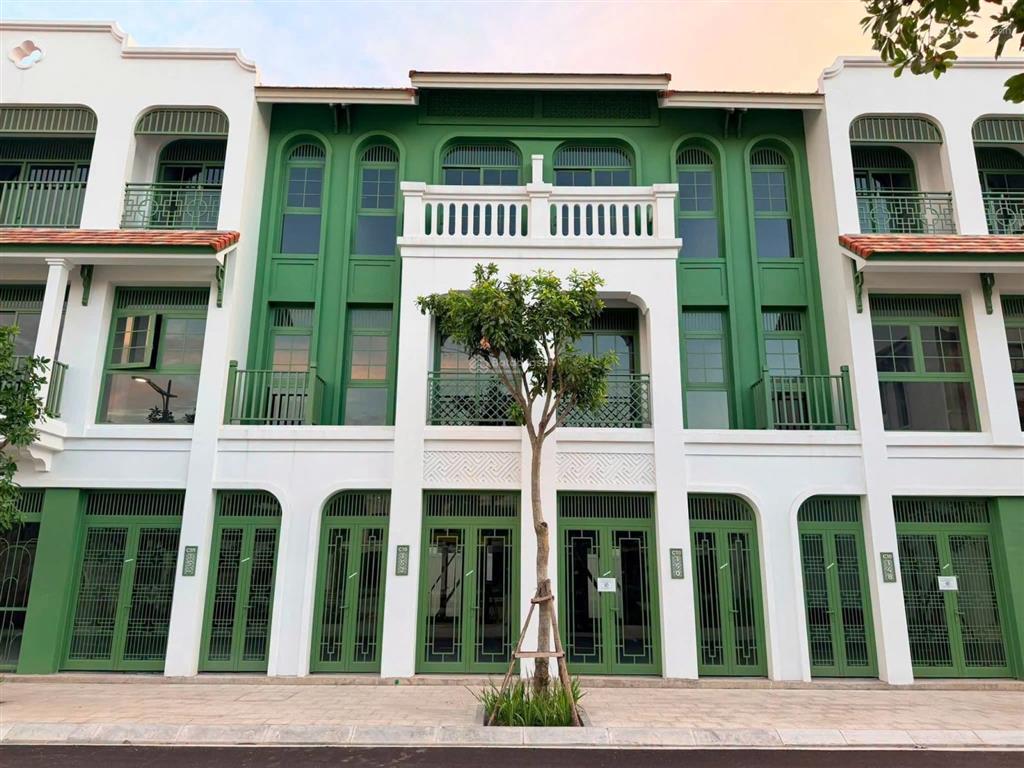 Bán gấp! liền kề 250m2 sử dụng thiết kế 5pn nhận nhà ngay