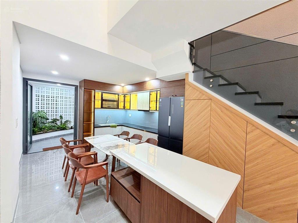 Nhà mới 3 tầng, mặt tiền phạm đình hổ, 9,2 tỷ, 80m2,tại đà nẵng