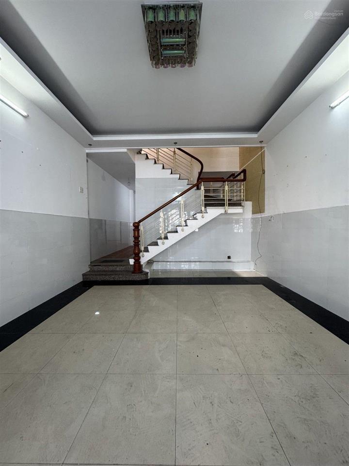 Bán nhà trung tâm cẩm lệ, đường nguyễn nhàn, 5,7 tỷ, 90m2, 3pn, 3wc, 3 tầng