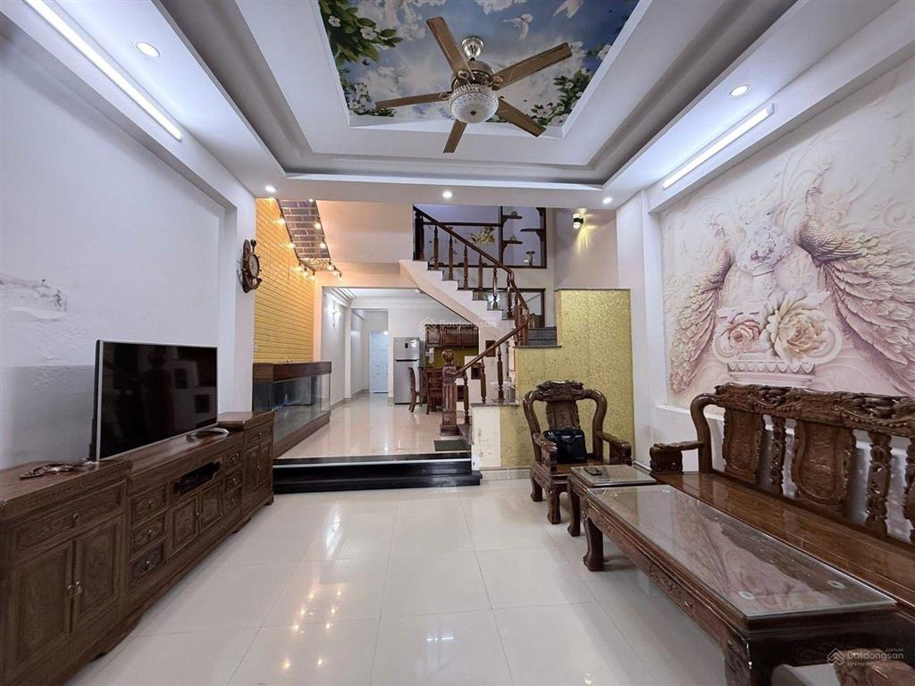 Khu vip sinh thái hòa xuân  mặt tiền hoàng thế thiện. gần tòa căn hộ cao cấp spana ở 2 bên cầu hx