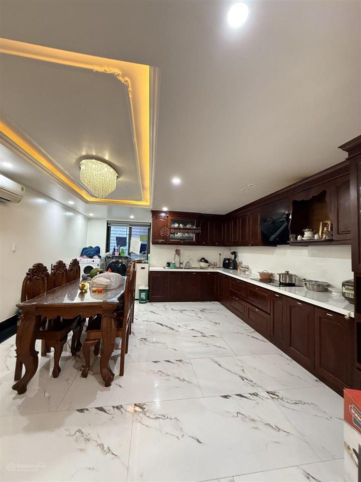 Giá giảm sốc 19,5 tỷ  mặt tiền nguyễn phước lan, hòa xuân  5 tầng thang máy  vừa ở vừa kd