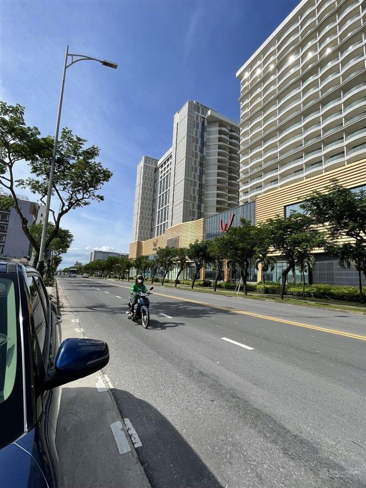 Mặt tiền võ nguyên giáp  100m ra biển mỹ khê  145m2  35 tỷ