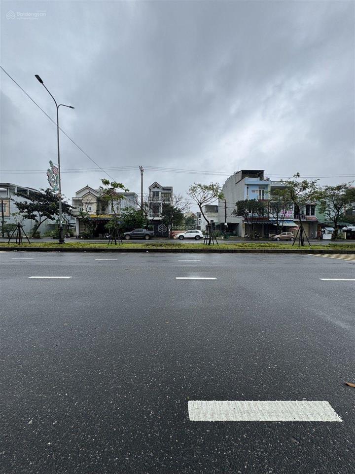 Vị trí siêu vip  lô đôi minh mạng 200m  đường 33m  cách biển chỉ ~200m  ngang 10m  28,5 tỷ