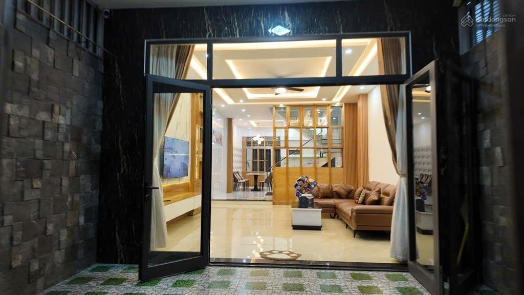 Chủ tiếc lắm mới bán  nhà 4 tầng mới đẹp, mặt tiền phan triêm  hòa xuân  cẩm lệ  đà nẵng