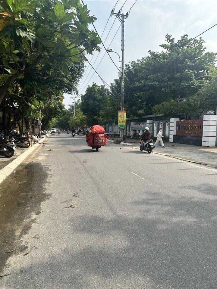 Nhà 2 tầng mặt tiền lương nhữ học, đối diện đh ngoại ngữ  gần kề đại học kiến trúc  cẩm lệ