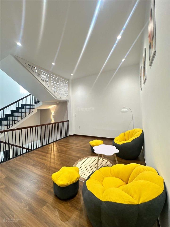 Bán np đẹp ở thanh lương 10, 8,9 tỷ, 100m2, 3pn, 4wc, mặt tiền rộng 5m