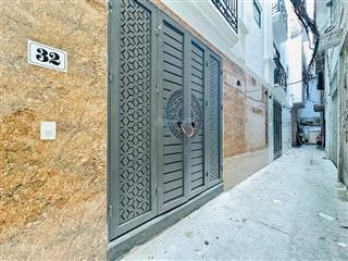 Bán gấp nhà vũ thạnh  32m2 x 7 tầng thang máy. mặt tiền 6.6m. 2 mặt ngõ. gần phố. giá 12.2 tỷ.sđcc