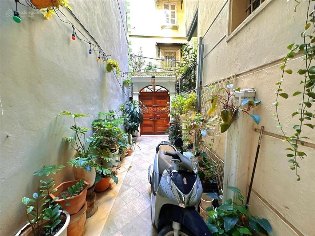 Bán nhà vip thái hà  60m2 x 4 tầng. dân xây  oto đỗ cổng  khu hiếm nhà bán. giá 14.9 tỷ.