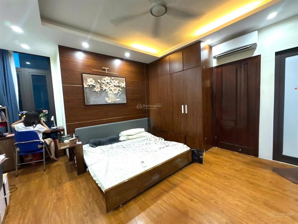Nhà đẹp phố tây sơn  44m2 x 6 tầng thang máy  10m ra phố  dân xây 10đ vị trí sđcc giá 14.5 tỷ