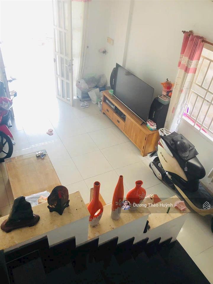 Nhà mặt tiền đường 13 dt 106m2(5.2*20m)  1 căn duy nhất chỉ 8 tỷ nhỉnh  đường nhựa 10m ngat areco