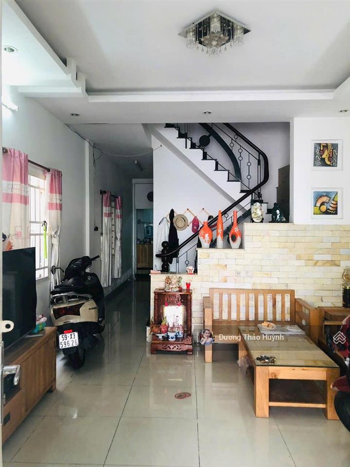 Nhà mặt tiền đường 13 dt 106m2(5.2*20m)  1 căn duy nhất chỉ 8 tỷ nhỉnh  đường nhựa 10m ngat areco