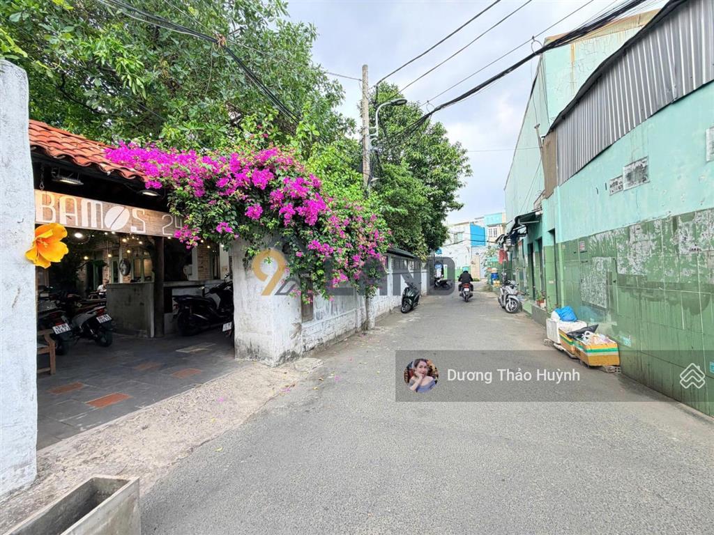 Bán chdv hoàng diệu2  209m2(9x20) thu nhập 50 triệu/tháng 2 tầng có 14 phòng đường 8m thông